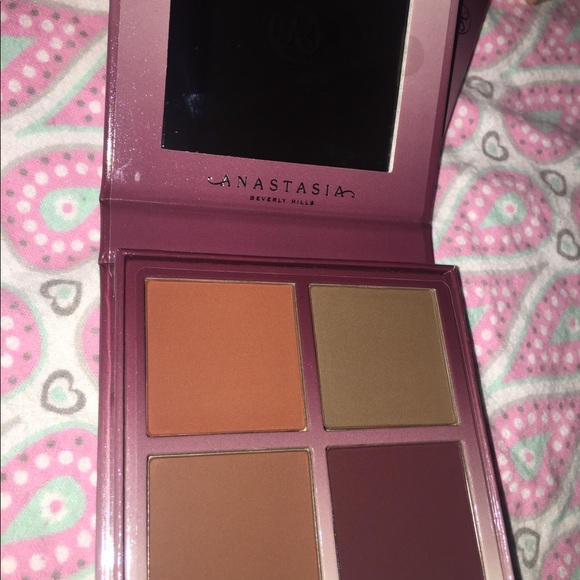Anastasia Beverly Hill Palette - Picture 3 of 4